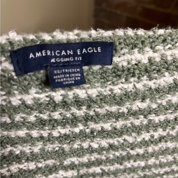 American Eagle Green and White Striped Jegging Fit Sweater with Buttons size XS - Picture 4 of 5